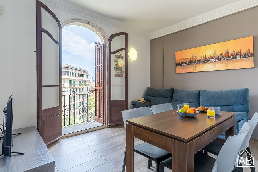 AB Marina Apartment  V-IV - Bright and central 3 Bedroom Apartment near Sagrada Familia - AB Apartment Barcelona