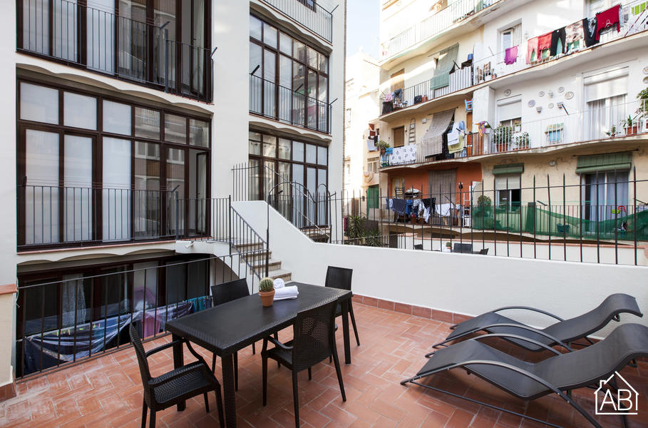 AB Margarit IV - Geräumiges 3-Zimmer Apartment mit privater Terrasse in Poble Sec - AB Apartment Barcelona