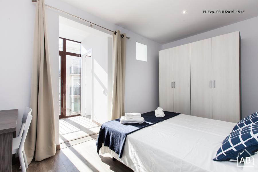 AB Margarit VI - Lovely 3-bedroom Apartment with a Balcony in Poble Sec - AB Apartment Barcelona