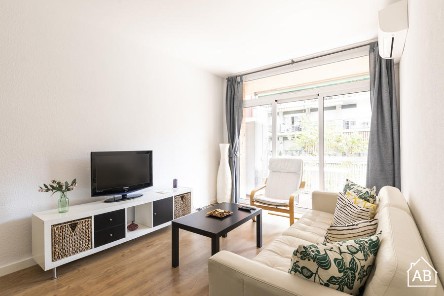 AB Camp de l´Arpa - Helle, geräumige 3-Zimmer Wohnung mit  Balkon in Sant Martí - AB Apartment Barcelona