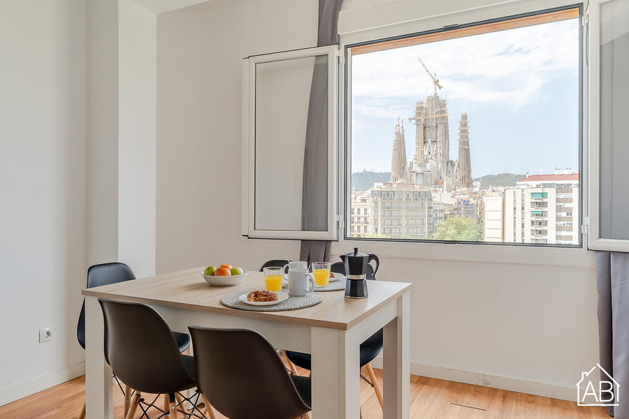 AB Sagrada Familia Views  V-II - Spacious 3 Bedroom Apartment next to The Sagrada Familia  - AB Apartment Barcelona