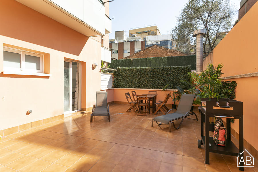 AB Santa Coloma I - Maravilloso Apartamento de 2 Habitaciones con Terraza Privada - AB Apartment Barcelona