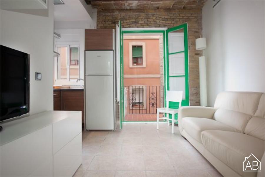 AB Mar Beach Apartment - Charming and Bright Apartment just one block from the Marina - AB Apartment Barcelona