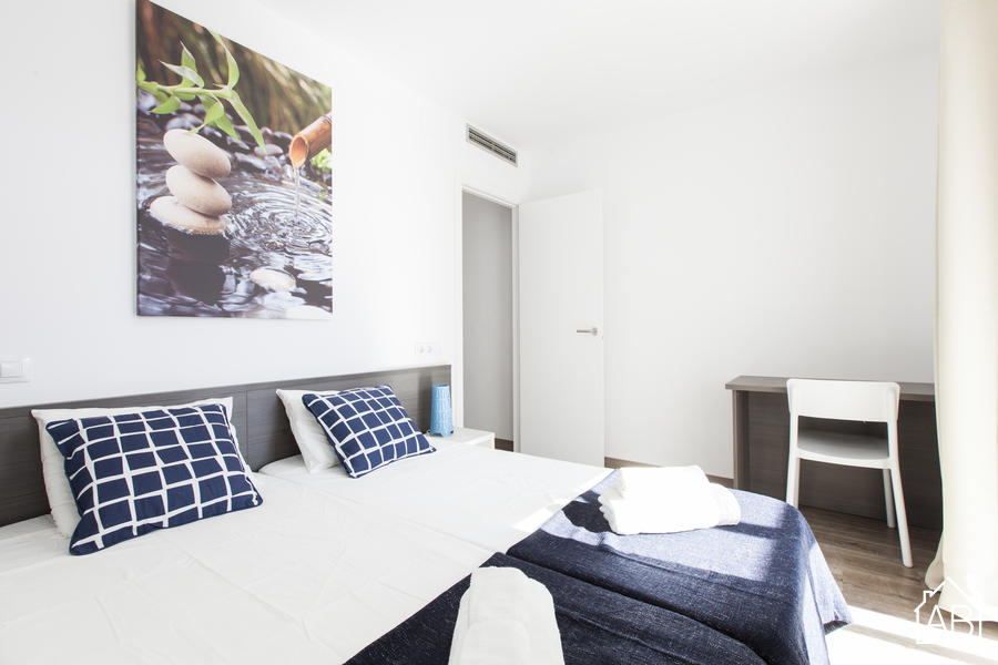 AB Margarit VII - Spazioso Appartamento con 3 Camere e Balcone a Poble Sec - AB Apartment Barcelona