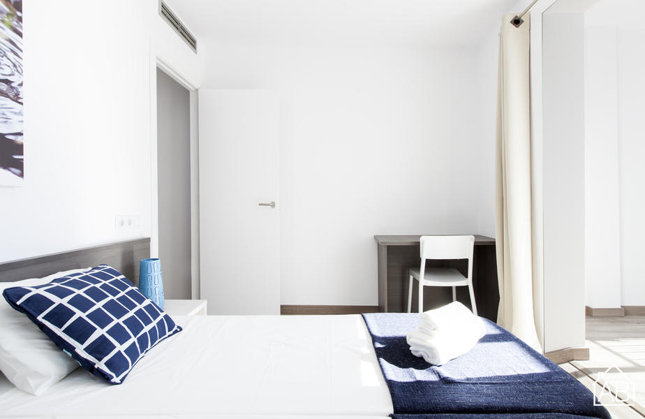 AB Margarit IX - Fantástico Apartamento de 3 dormitorios con balcón en Poble Sec - AB Apartment Barcelona