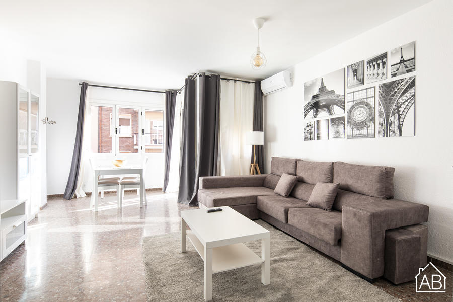 AB Gracia Nova Apartment - Luminoso y Espacioso Apartamento de 3 Dormitorios con Balcón en Gràcia - AB Apartment Barcelona