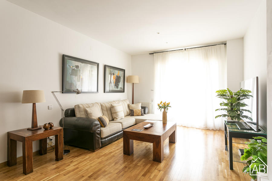 AB Glories 4 Bedroom Apartment - Spacious 4 Bedroom Apartment with Balcony in Eixample - AB Apartment Barcelona