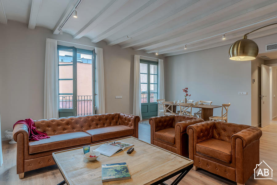 AB Plaza Real II-IIII - Beautiful 3-Bedroom Apartment Designed in the 1900´s - AB Apartment Barcelona