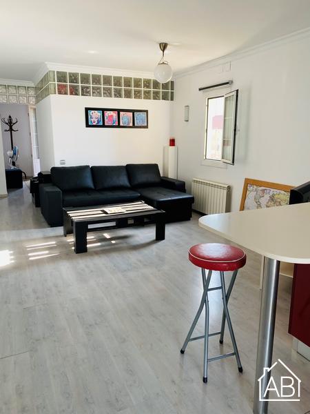 AB Mar Bella Beach Loft - شقة مشرقة من غرفة نوم واحدة في منطقة PoblenouAB Apartment Barcelona - 
